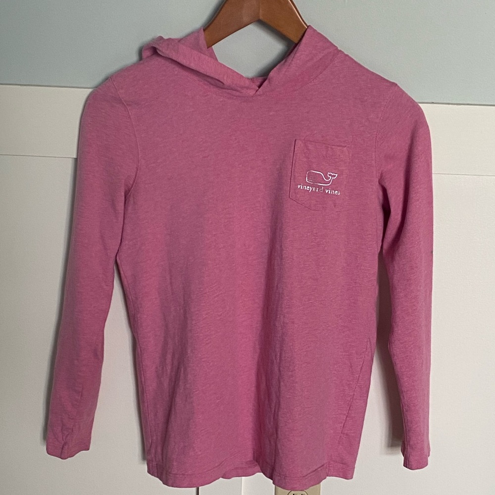 Girls vineyard vines long sleeved hooded tshirt large
